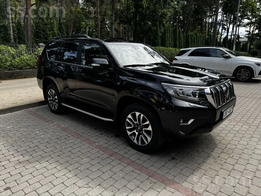 Toyota Land Cruiser 2023 photo 3
