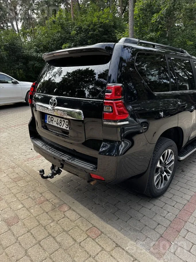 Toyota Land Cruiser 2023 photo 5