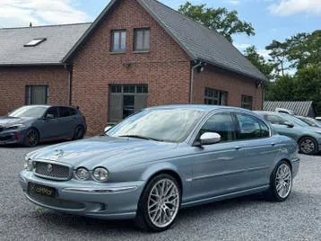 Jaguar X-Type
