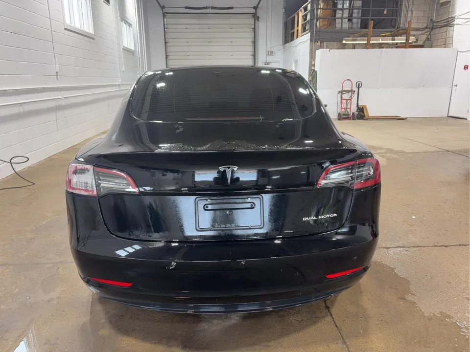 Tesla Model 3 2023 photo 5