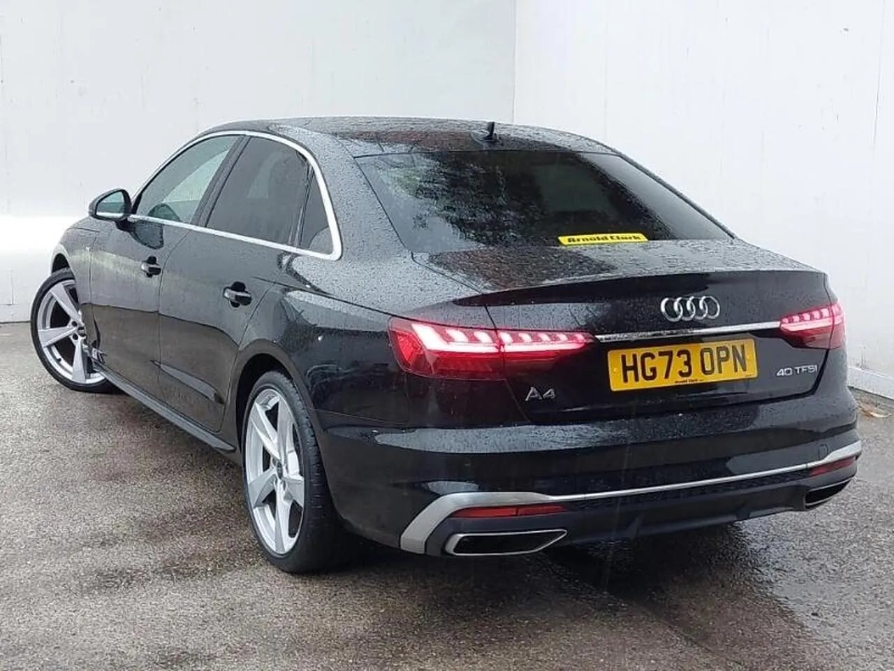 Audi A4 2023 photo 2