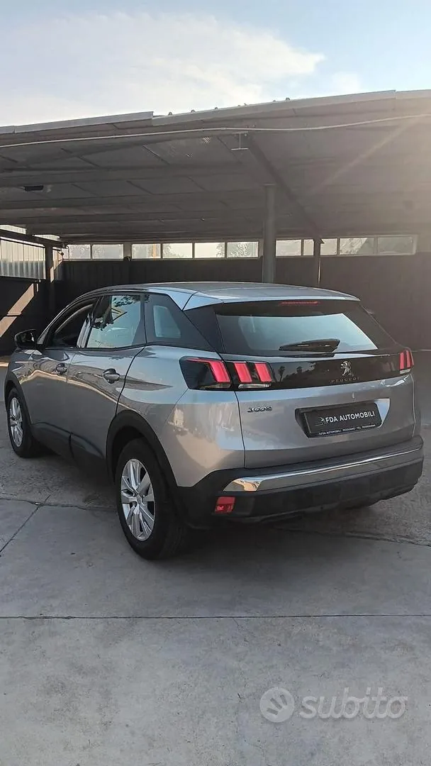 Peugeot 3008 2018 photo 2