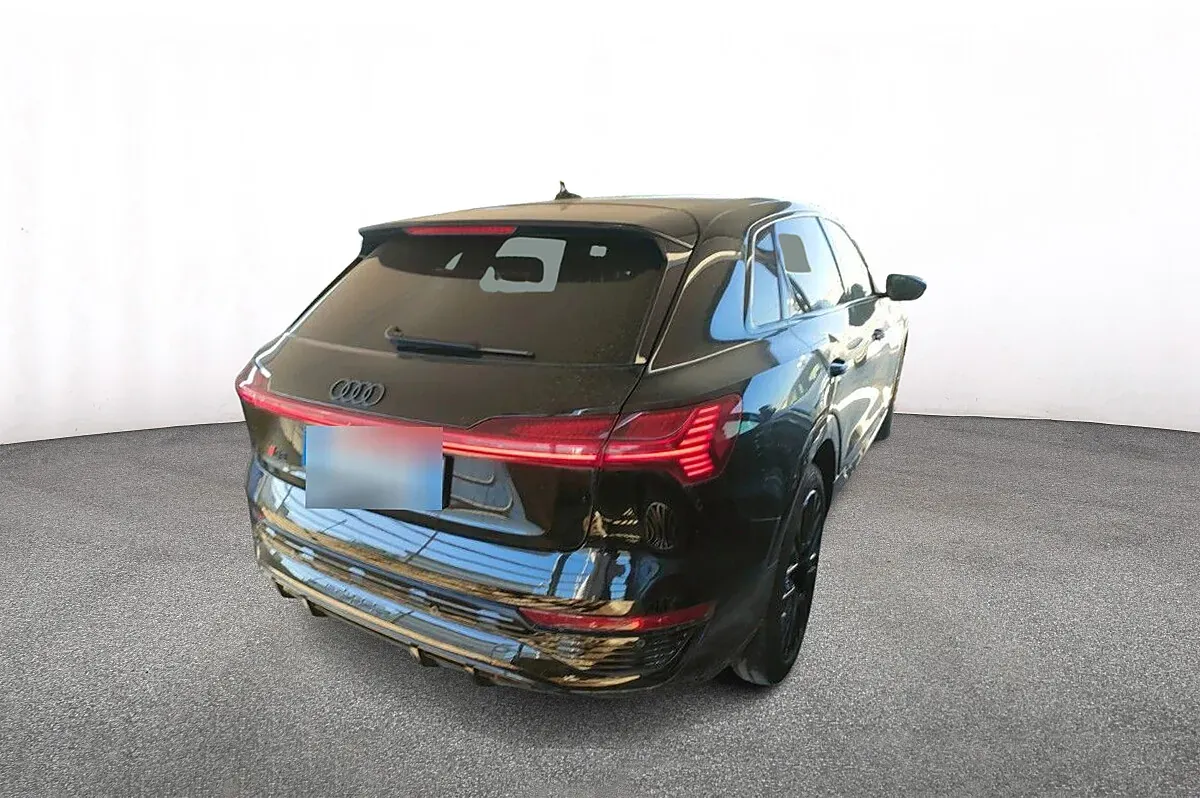 Audi Q8 2024 photo 2