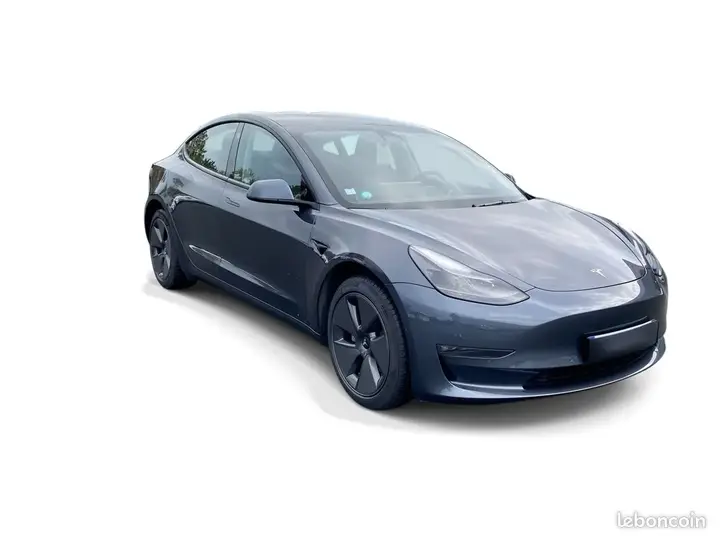 Tesla Model 3 2022 photo 3