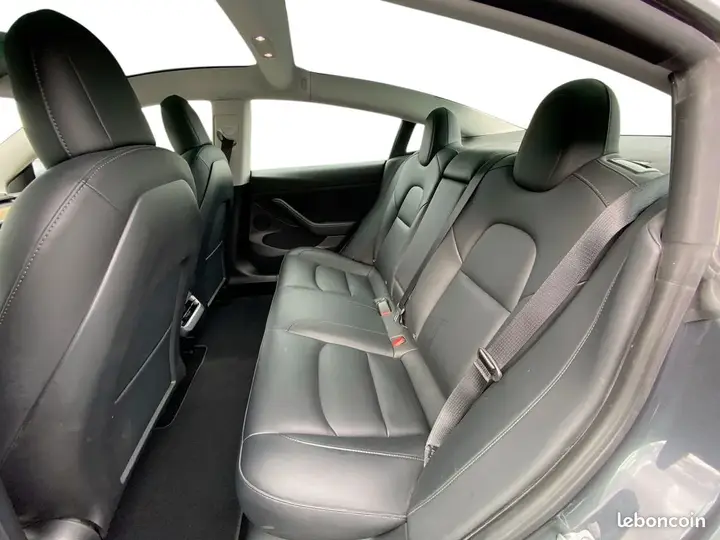 Tesla Model 3 2022 photo 5