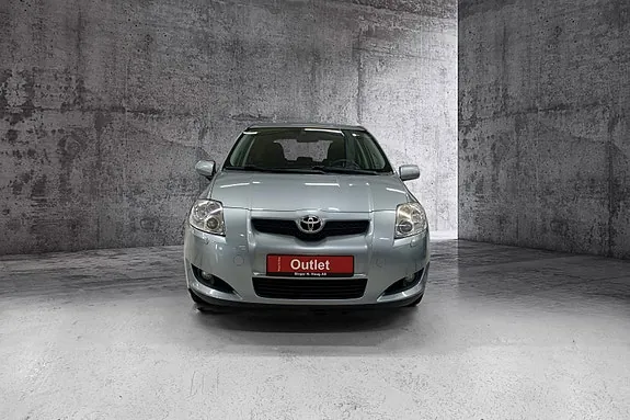 Toyota Auris 2008 photo 4