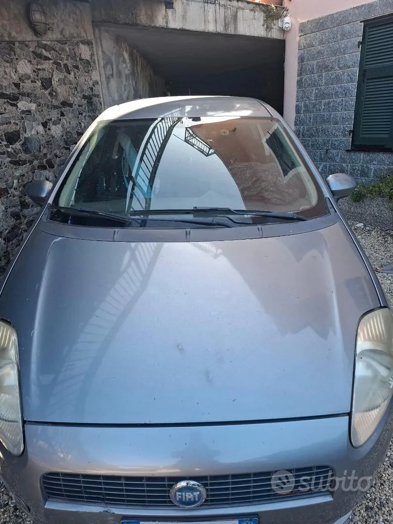 Fiat Grande Punto 2006 photo 4