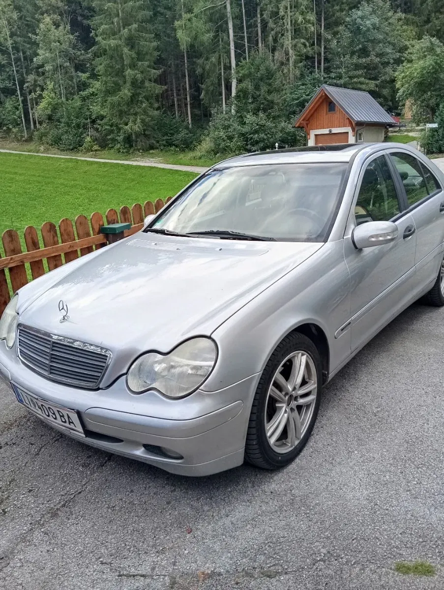 Mercedes-Benz C-Class 2000 photo 2