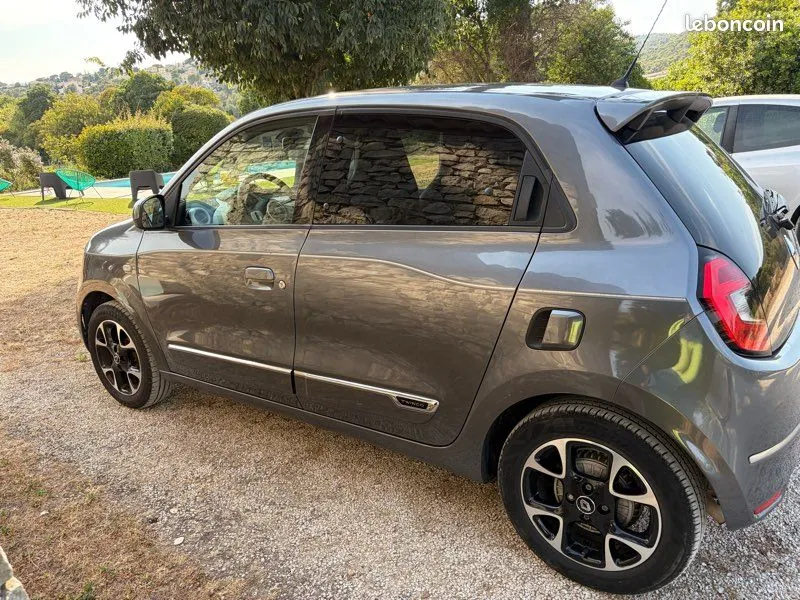 Renault Twingo 2019 photo 2