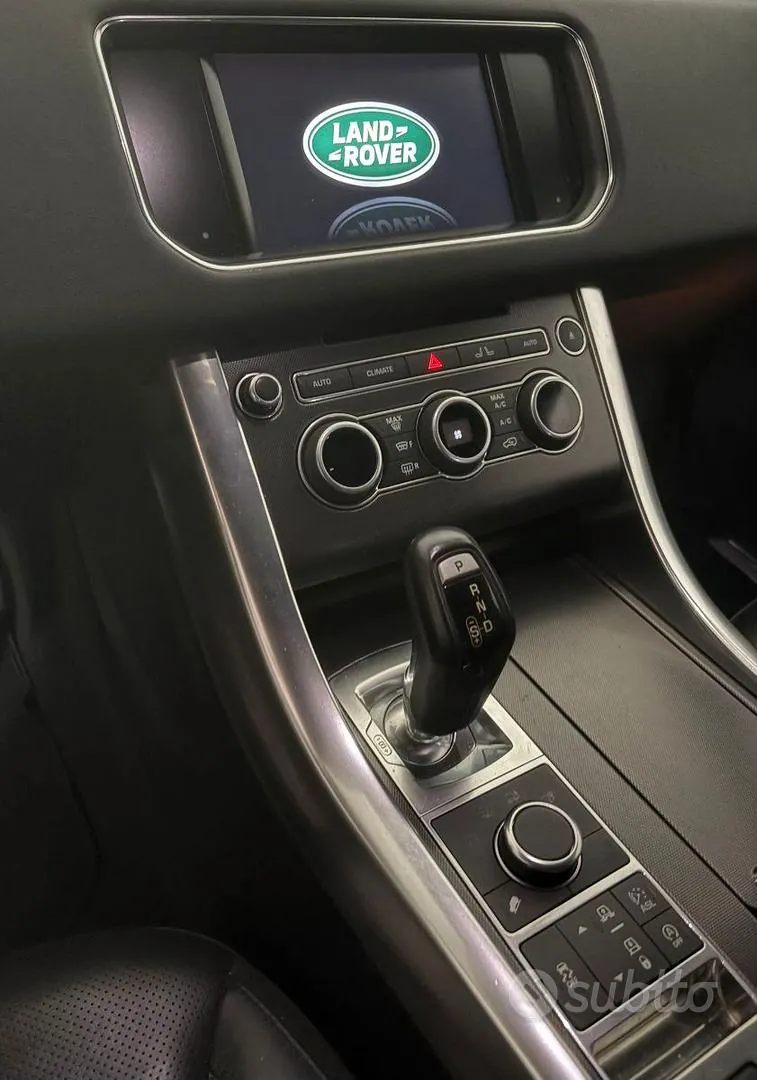 Land Rover Range Rover Sport 2016 photo 4
