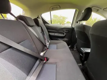 Toyota Prius C 2017 photo 4