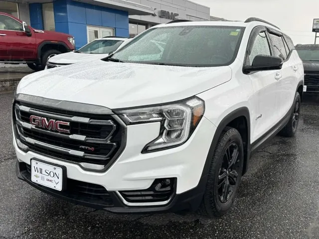 GMC Terrain 2024 photo 3