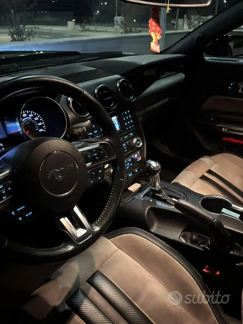 Ford Mustang 2018 photo 2