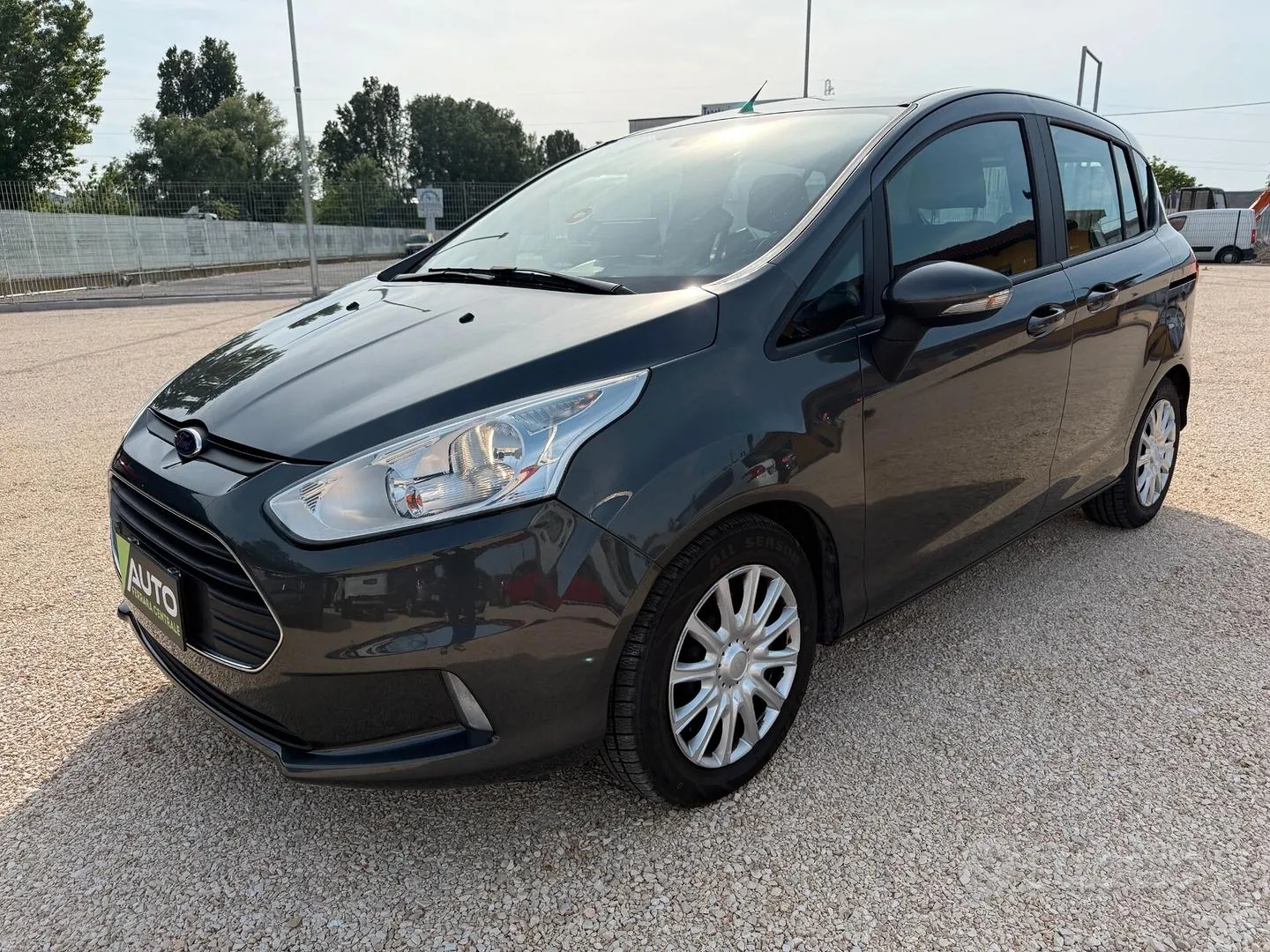 Ford B-Max 2017 photo 3