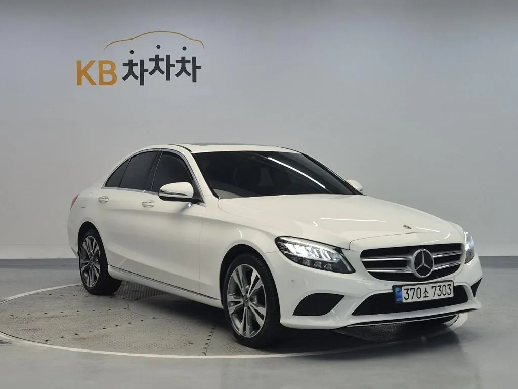 Mercedes-Benz C-Class 2021 photo 4