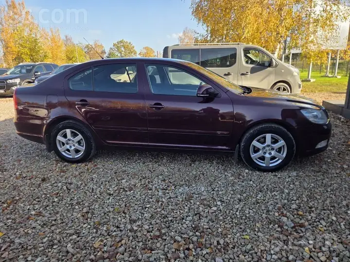 Skoda Octavia 2009 photo 5