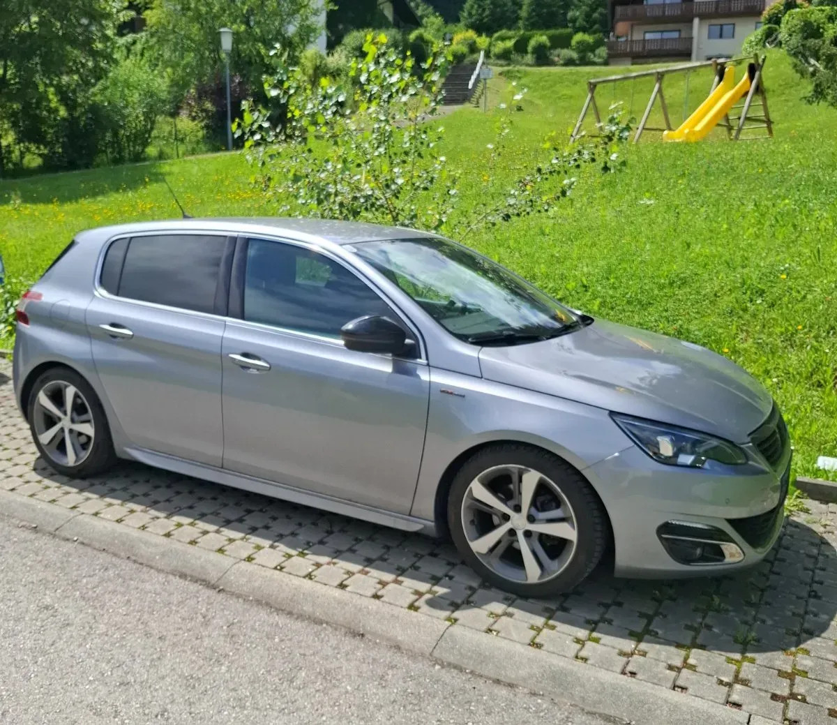 Peugeot 308 2017 photo 2