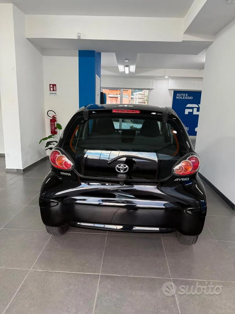 Toyota Aygo 2010 photo 3