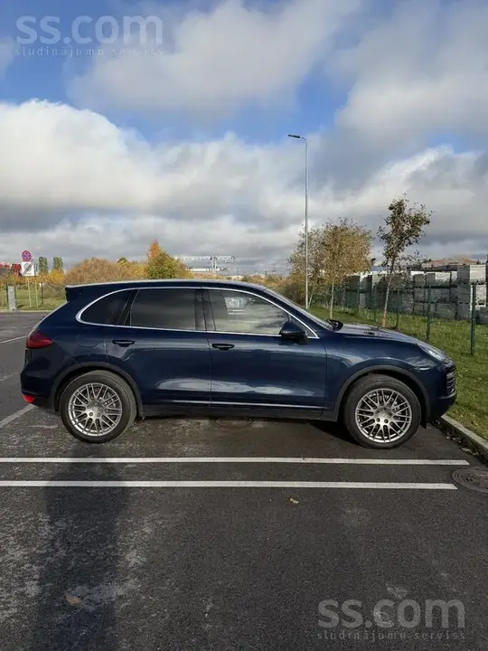 Porsche Cayenne 2011 photo 5