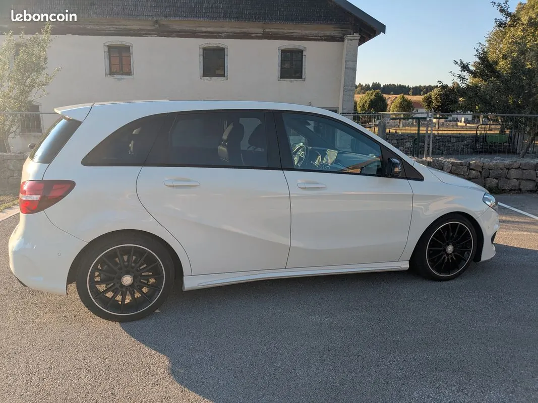 Mercedes-Benz B-Class 2016 photo 2