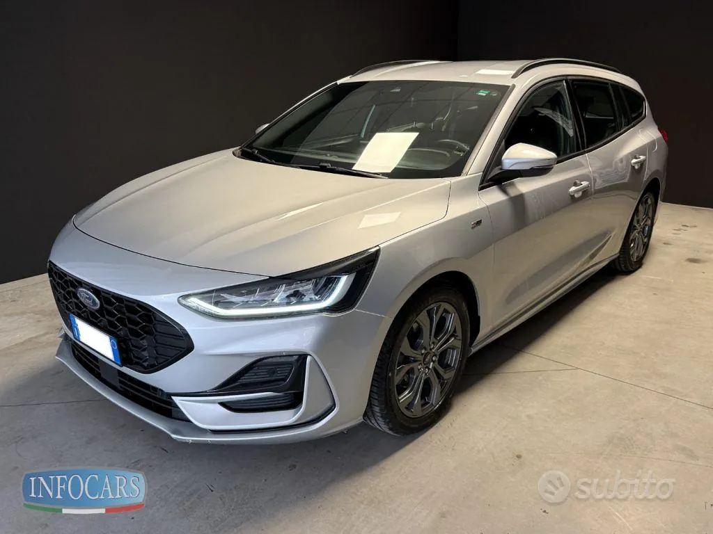 Ford Focus 2023 photo 3