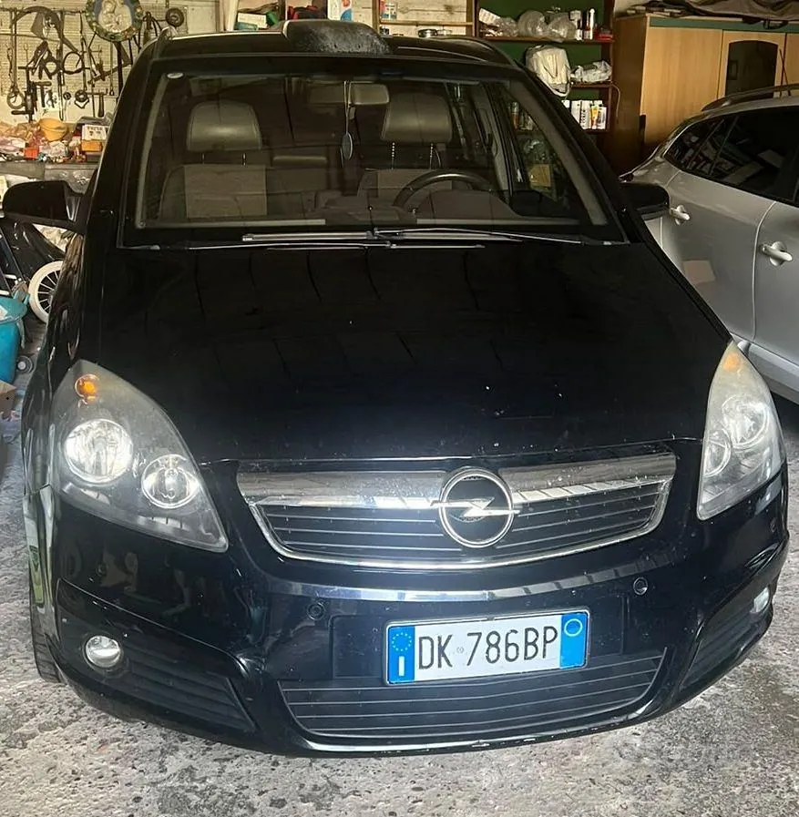 Opel Zafira 2007 photo 2