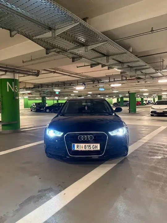 Audi A6 2012 photo 2