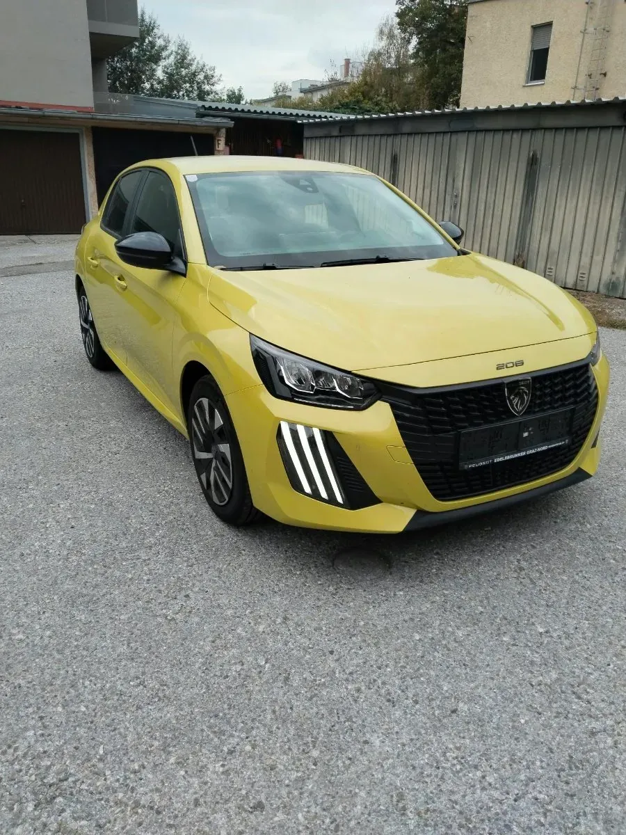 Peugeot 208