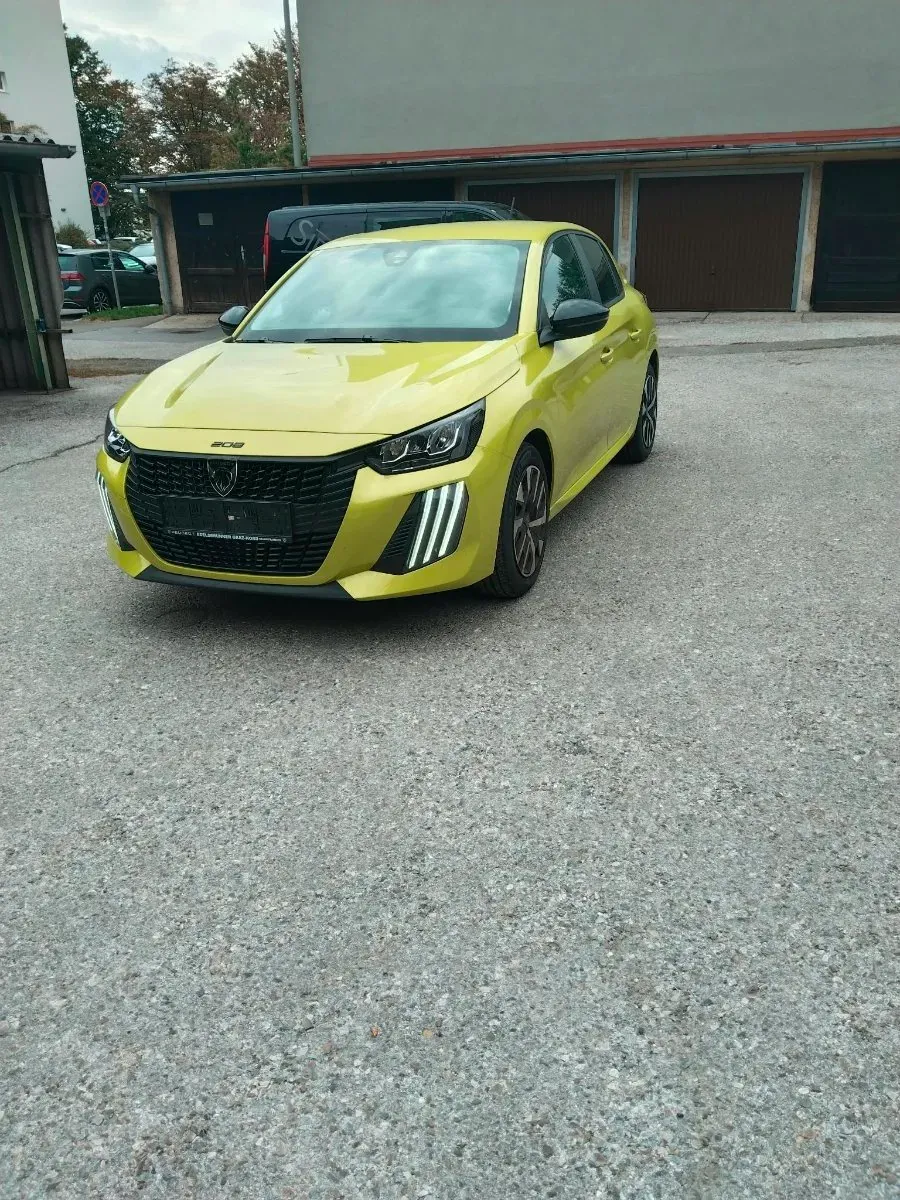 Peugeot 208 2024 photo 2