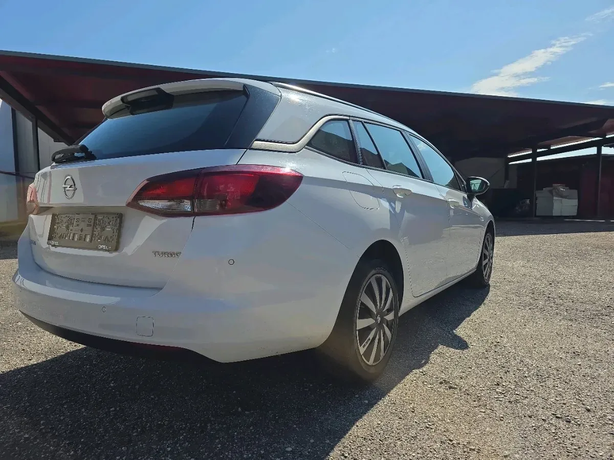 Opel Astra 2017 photo 3