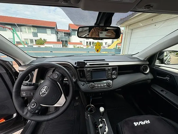 Toyota Rav4 2014 photo 2