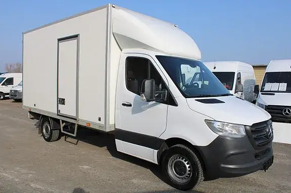 Mercedes-Benz Sprinter 317 2023 photo 2