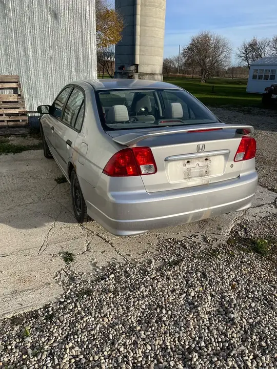 Honda Civic 2005 photo 2