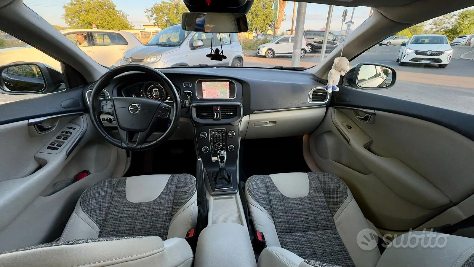 Volvo V40 2017 photo 4