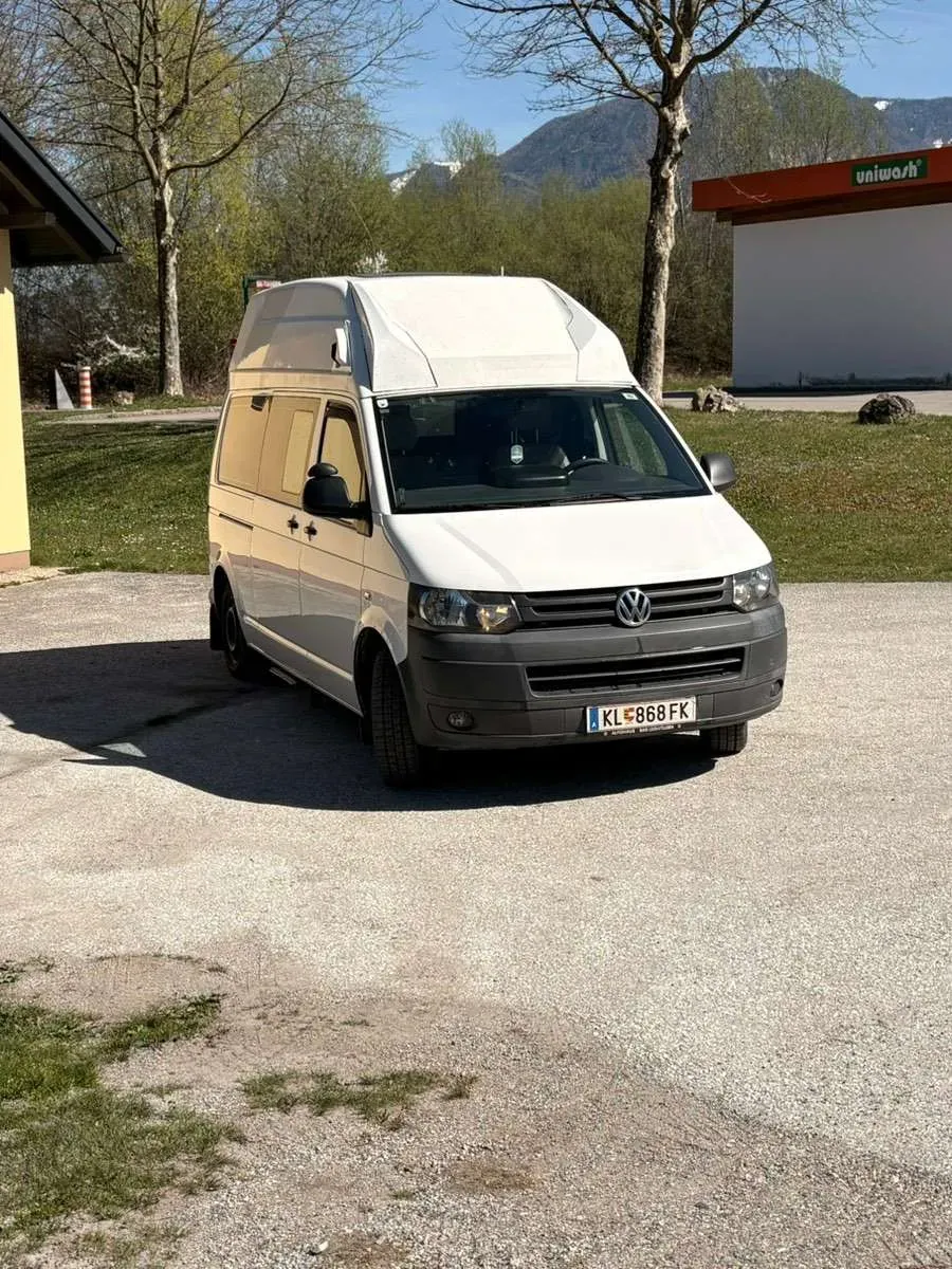 Volkswagen T5 2013 photo 2
