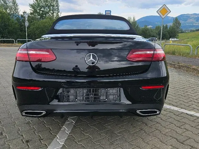 Mercedes-Benz E-Class 2020 photo 2