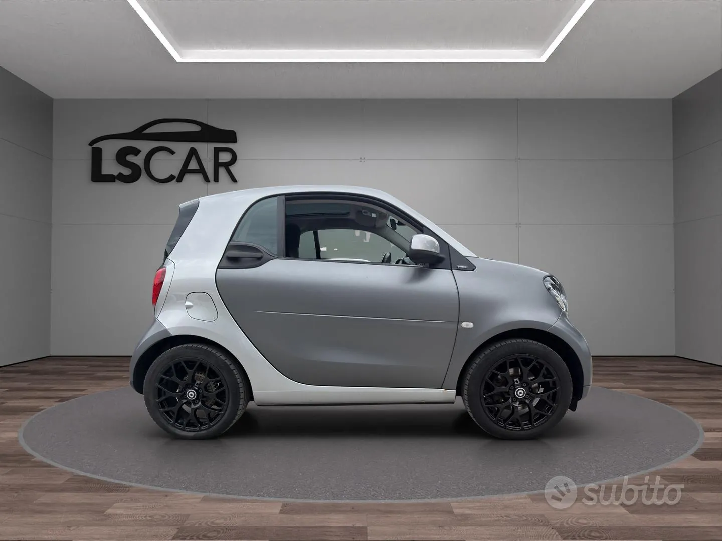 Smart Fortwo 2017 photo 2