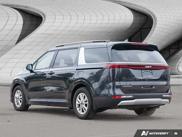 Kia Carnival 2023 photo 3