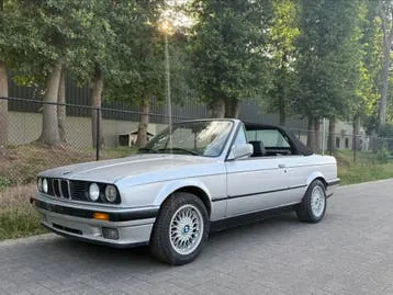 BMW 325I