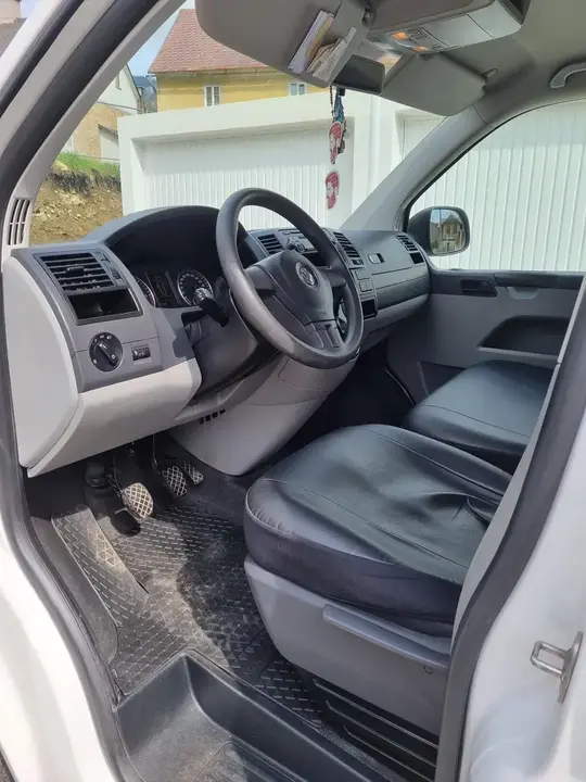 Volkswagen Caravelle 2014 photo 3