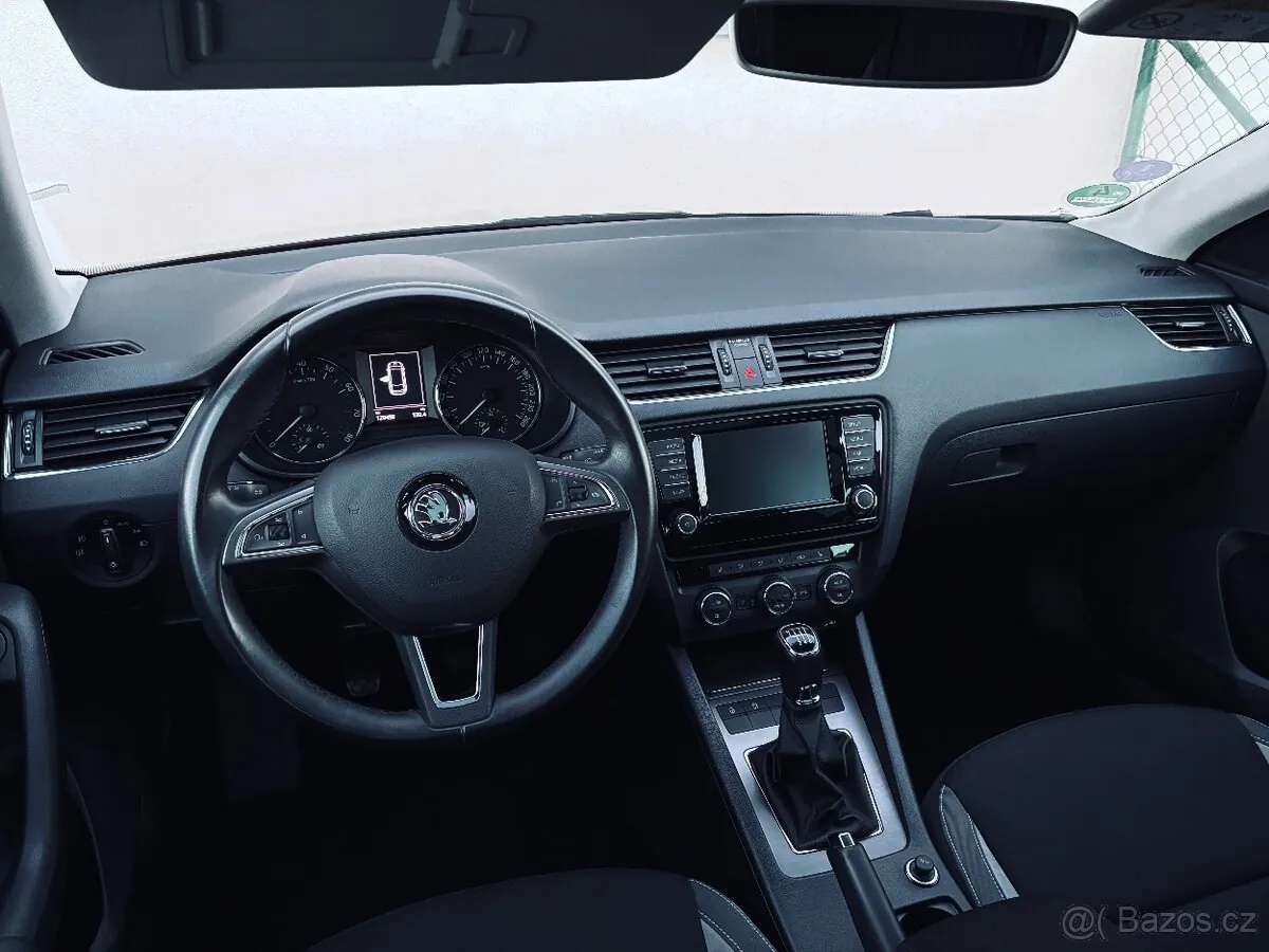 Skoda Octavia Combi 2016 photo 5