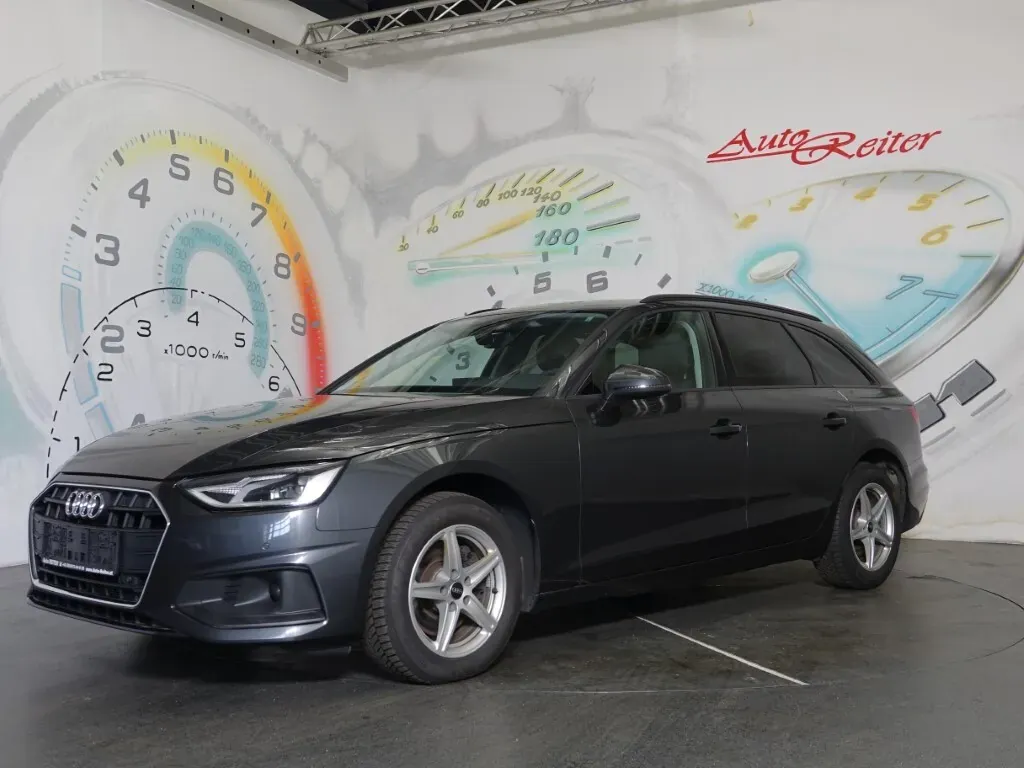 Audi A4 2023 photo 2