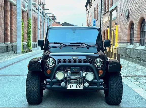Jeep Wrangler Unlimited 2011 photo 5