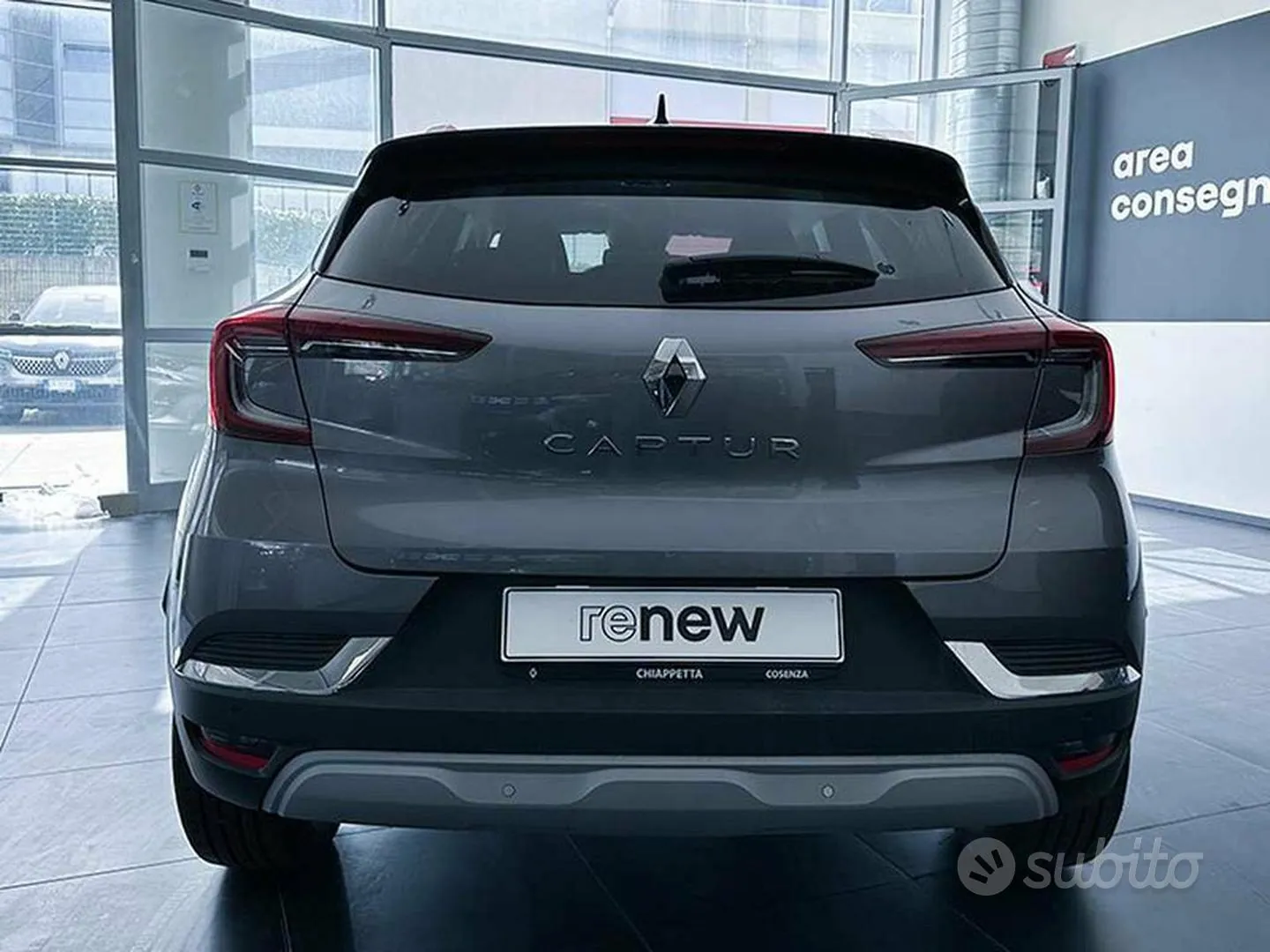 Renault Captur 2023 photo 2