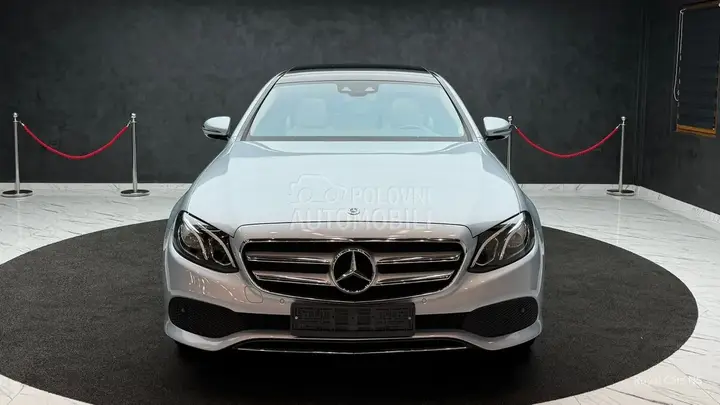 Mercedes-Benz E 220 2017 photo 2