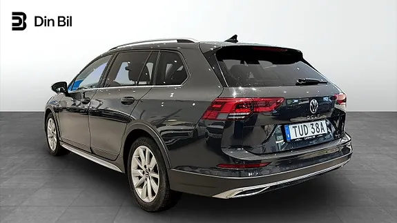 Volkswagen Golf I 2023 photo 3