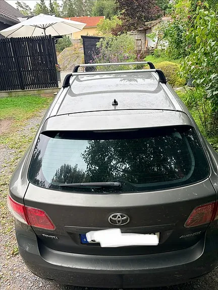 Toyota Avensis 2009 photo 2