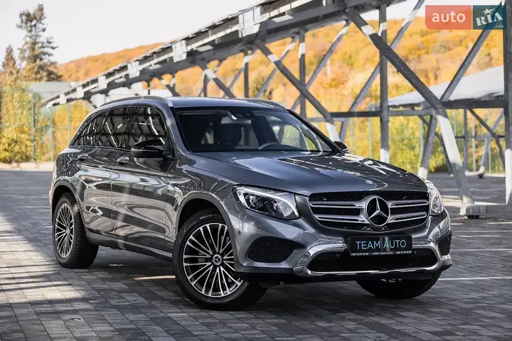 Mercedes-Benz Glc 2015 photo 2
