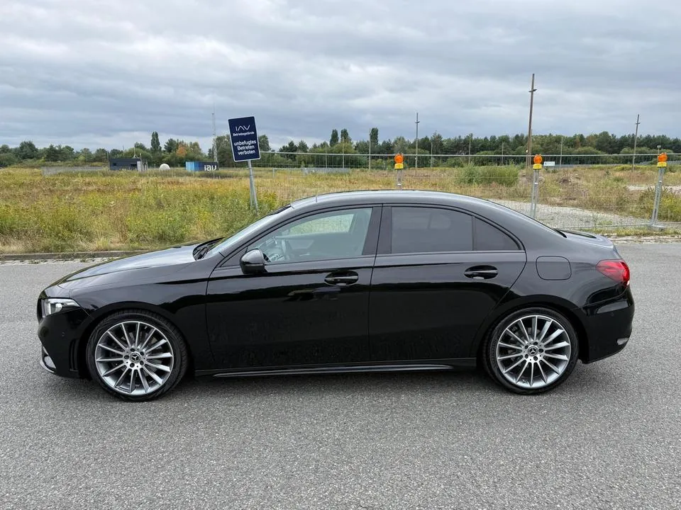 Mercedes-Benz A 220