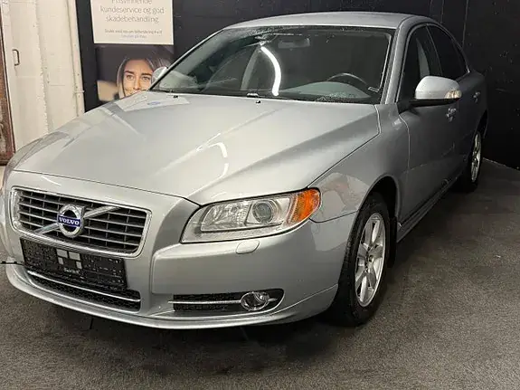 Volvo S80 2011 photo 4